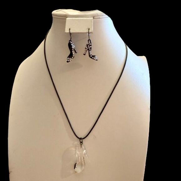 High Heels Glass Rhinestone Earrings & Pendant Set - Picture 8 of 9